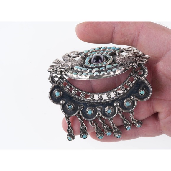 Large Vintage Matl Sterling Turquoise Amethyst repousse birds pendant/pin - Picture 2 of 5